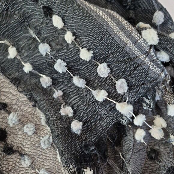 Demdaco Black White Fringe Lightweight Pullover Poncho Womens One Size - Picture 7 of 9